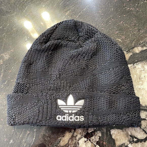 adidas womens beanie